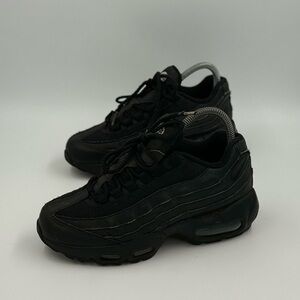 Nike Air Max 95 Recraft Triple Black Youths Size 5Y CJ3906-001